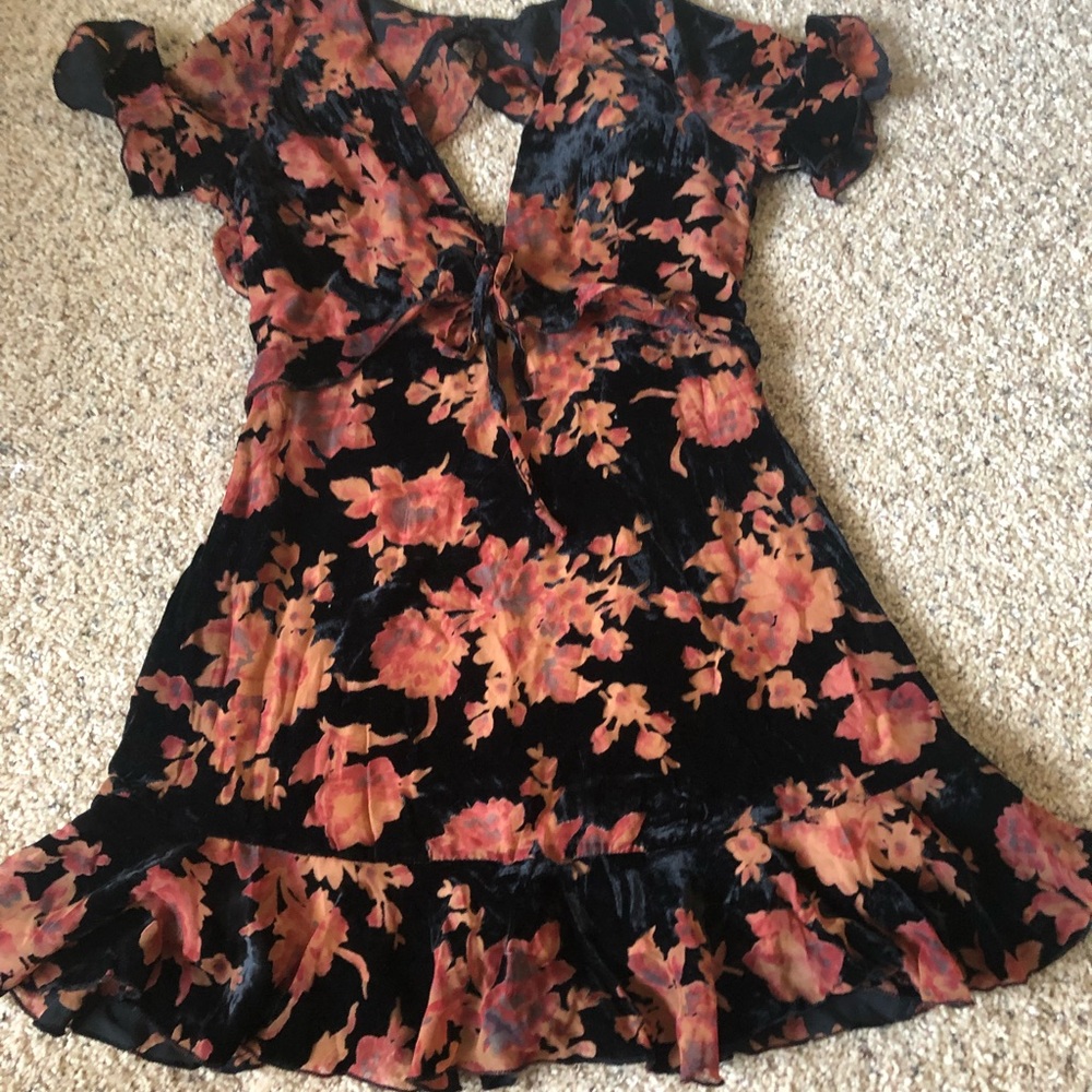 Floral burnout velvet dress size S